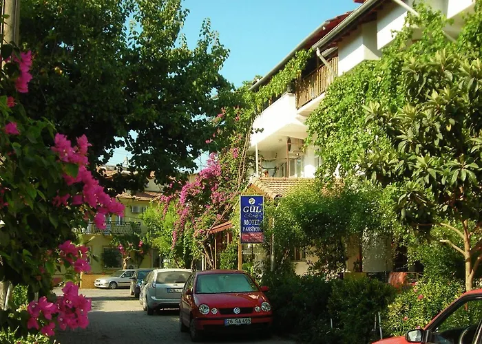 Rose Pension
